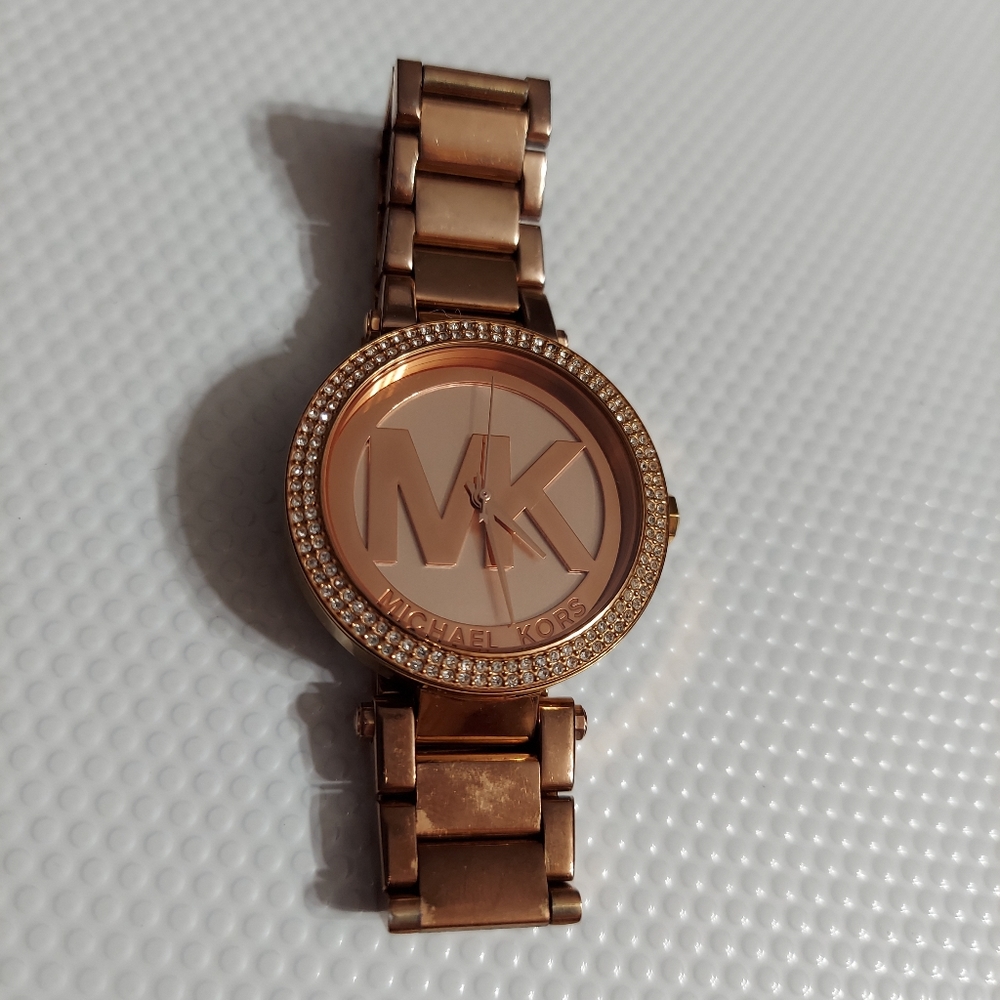 Michael Kors Rose Gold/Quartz & Pave' Bezel Bracelet Watch - Picture 5 of 8